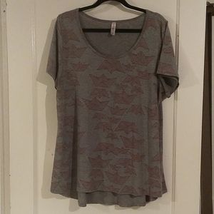 Lularoe Classic tee